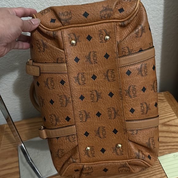 Authentic MCM boston hand bag - Picture 11 of 14